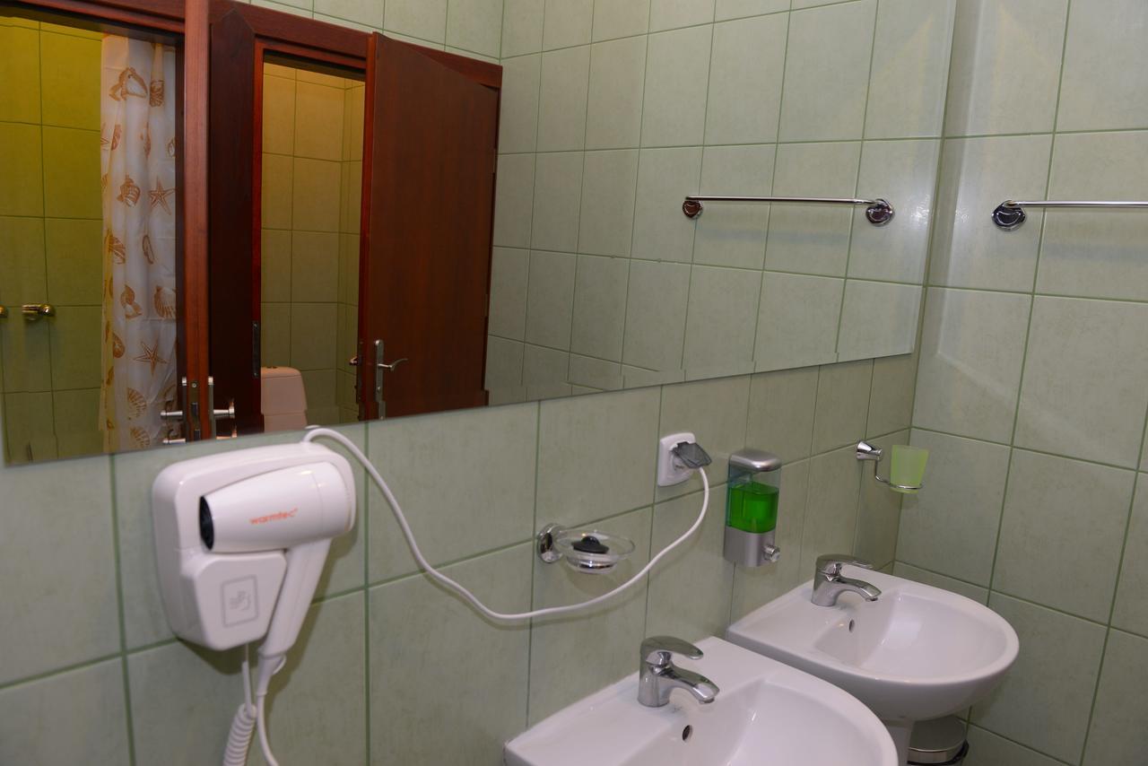 Hotel Pod Debami Terespol Ngoại thất bức ảnh